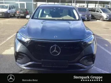 MERCEDES-BENZ EQS 450 4M AMG SUV Hyper Pano AHK Massage HUD