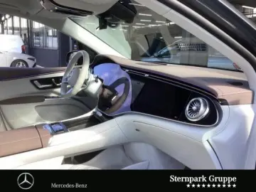 MERCEDES-BENZ EQS 450 4M AMG SUV Hyper Pano AHK Massage HUD
