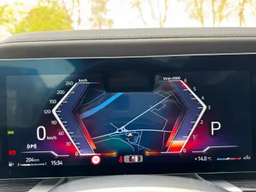 BMW 740d xDrive M Sport PanoSky