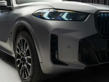 BMW X5 xDrive50e M Sport Pro - Iconic Glow