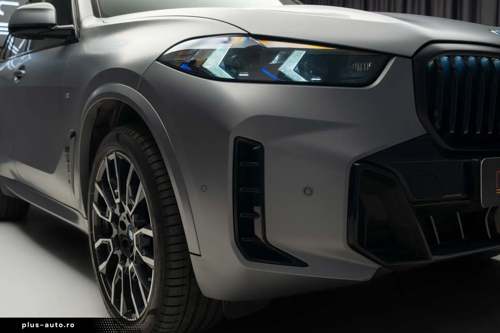 BMW X5 xDrive50e M Sport Pro - Iconic Glow