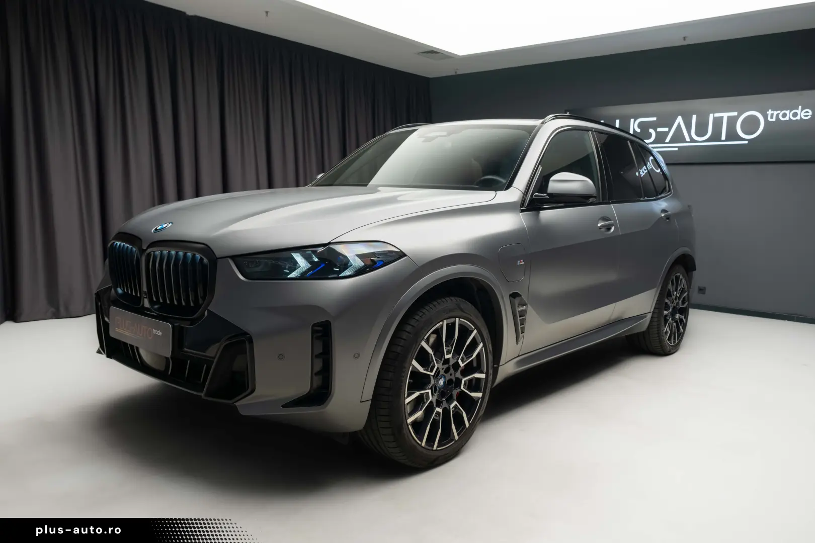 BMW X5 xDrive50e M Sport Pro - Iconic Glow