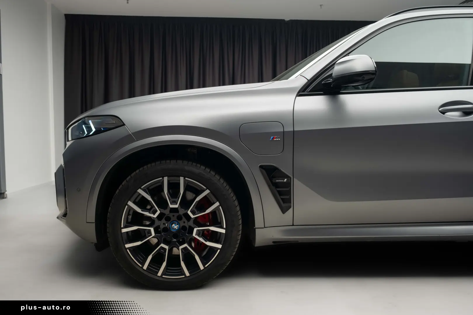 BMW X5 xDrive50e M Sport Pro - Iconic Glow