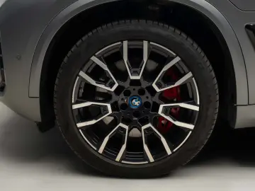 BMW X5 xDrive50e M Sport Pro - Iconic Glow