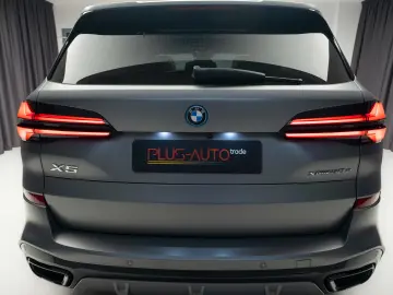 BMW X5 xDrive50e M Sport Pro - Iconic Glow