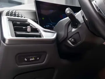 BMW X5 xDrive50e M Sport Pro - Iconic Glow