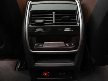 BMW X5 xDrive50e M Sport Pro - Iconic Glow