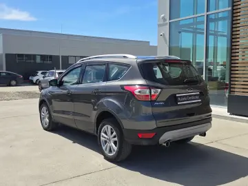FORD KUGA 1.5 TDCi 120 CP 2WD Titanium