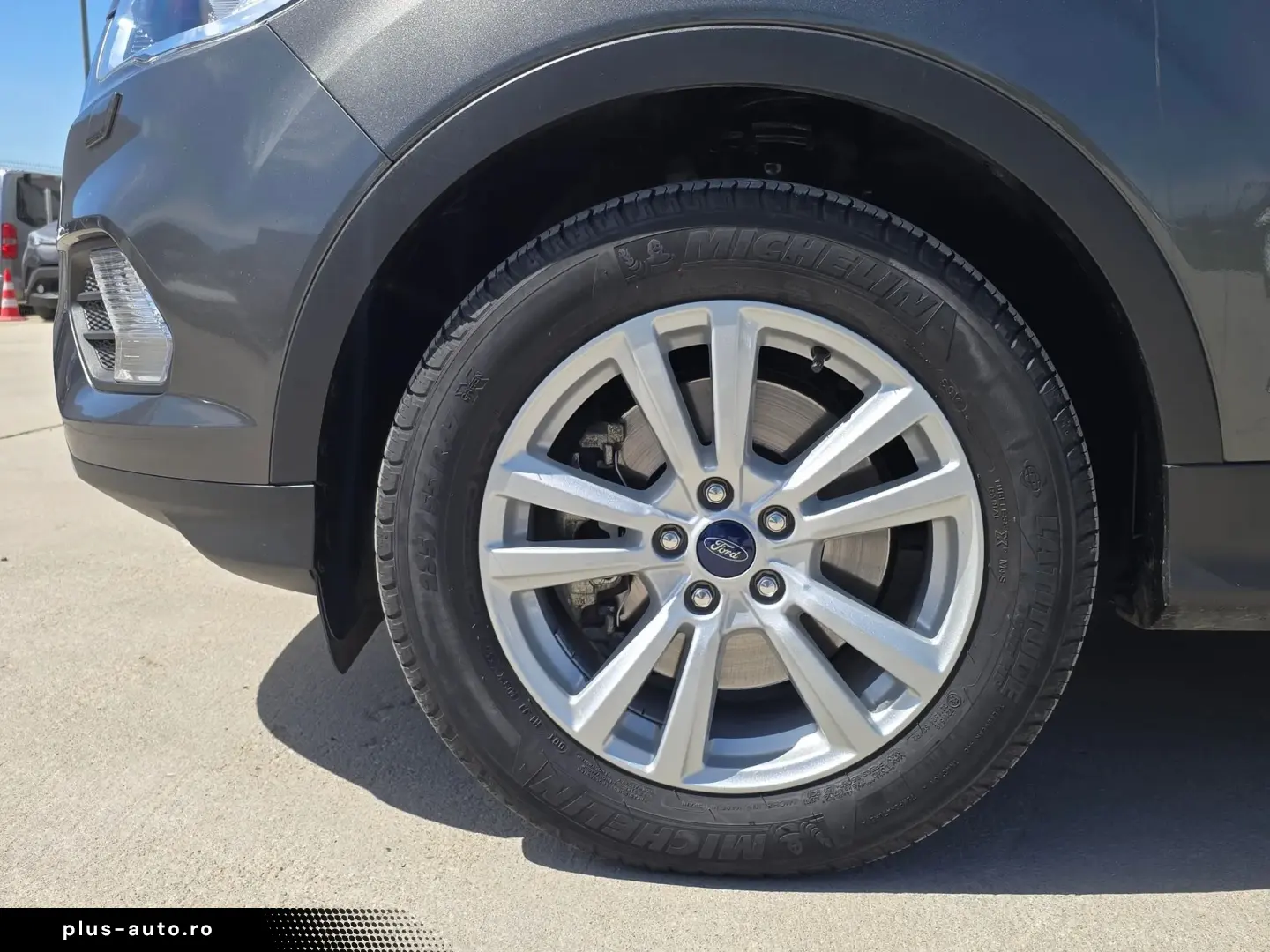 FORD KUGA 1.5 TDCi 120 CP 2WD Titanium