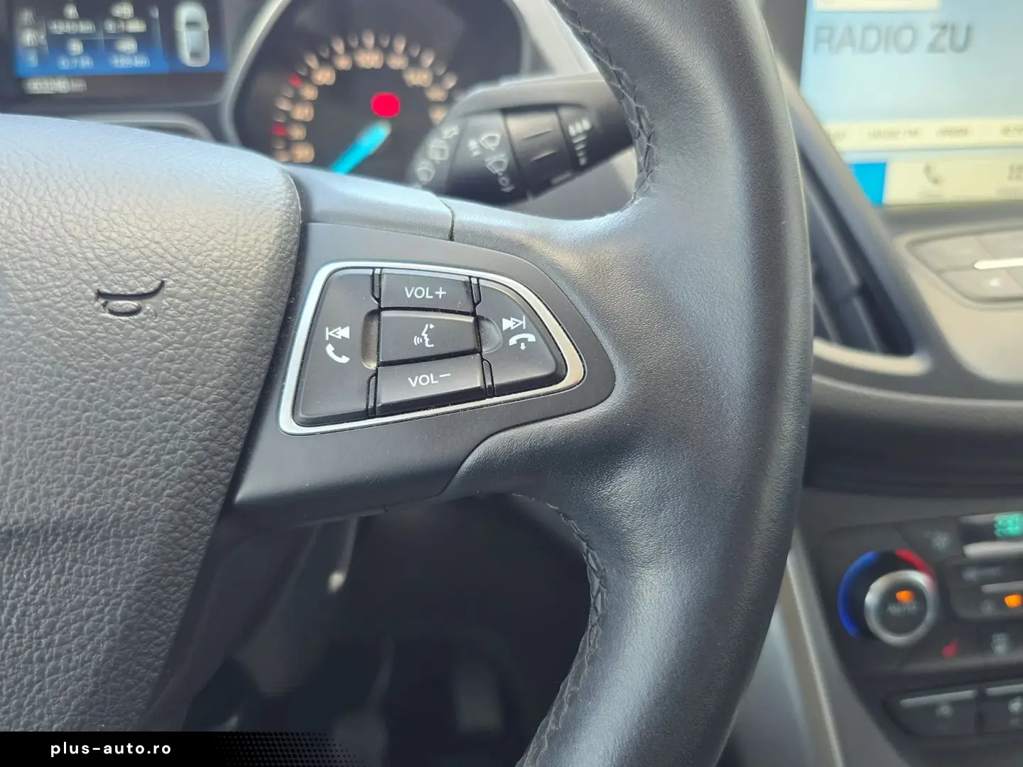 FORD KUGA 1.5 TDCi 120 CP 2WD Titanium
