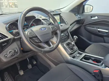 FORD KUGA 1.5 TDCi 120 CP 2WD Titanium