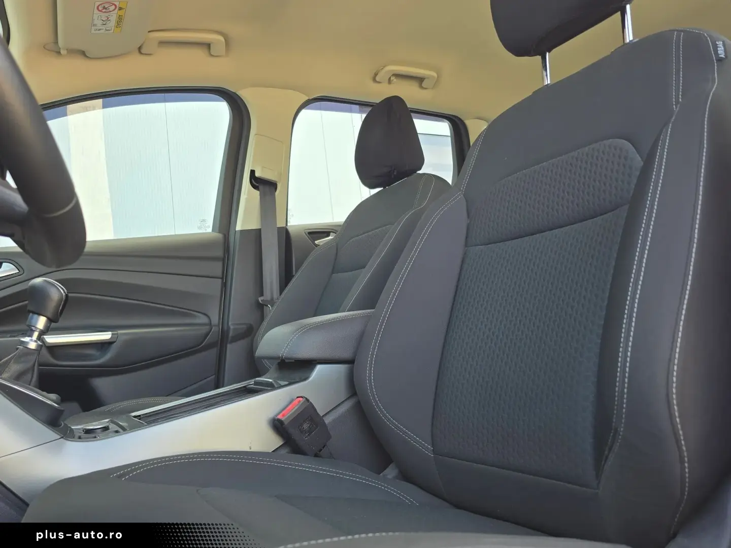 FORD KUGA 1.5 TDCi 120 CP 2WD Titanium