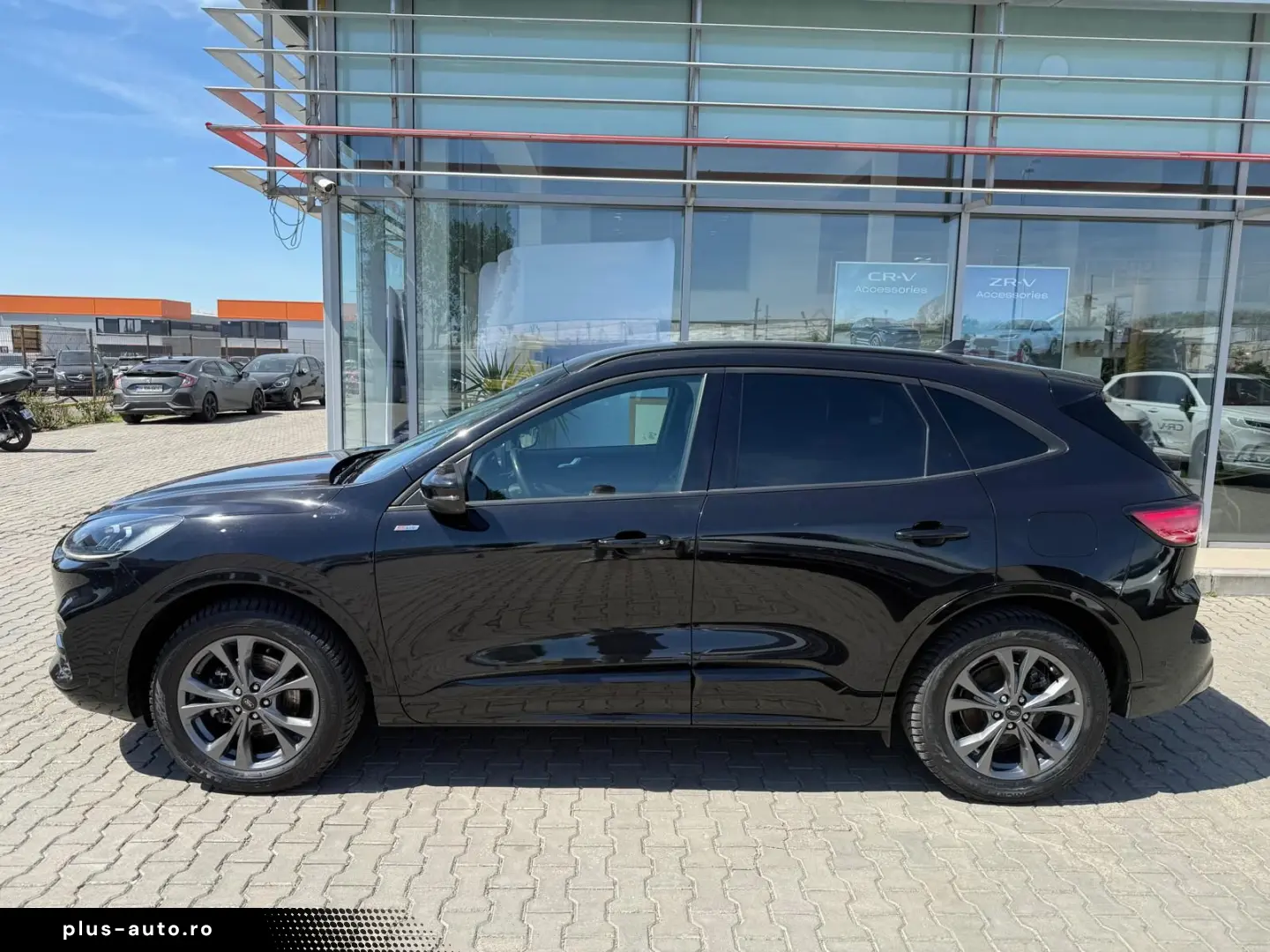 Ford Kuga 2.5 Duratec HEV ST-LINE X CVT 4WD