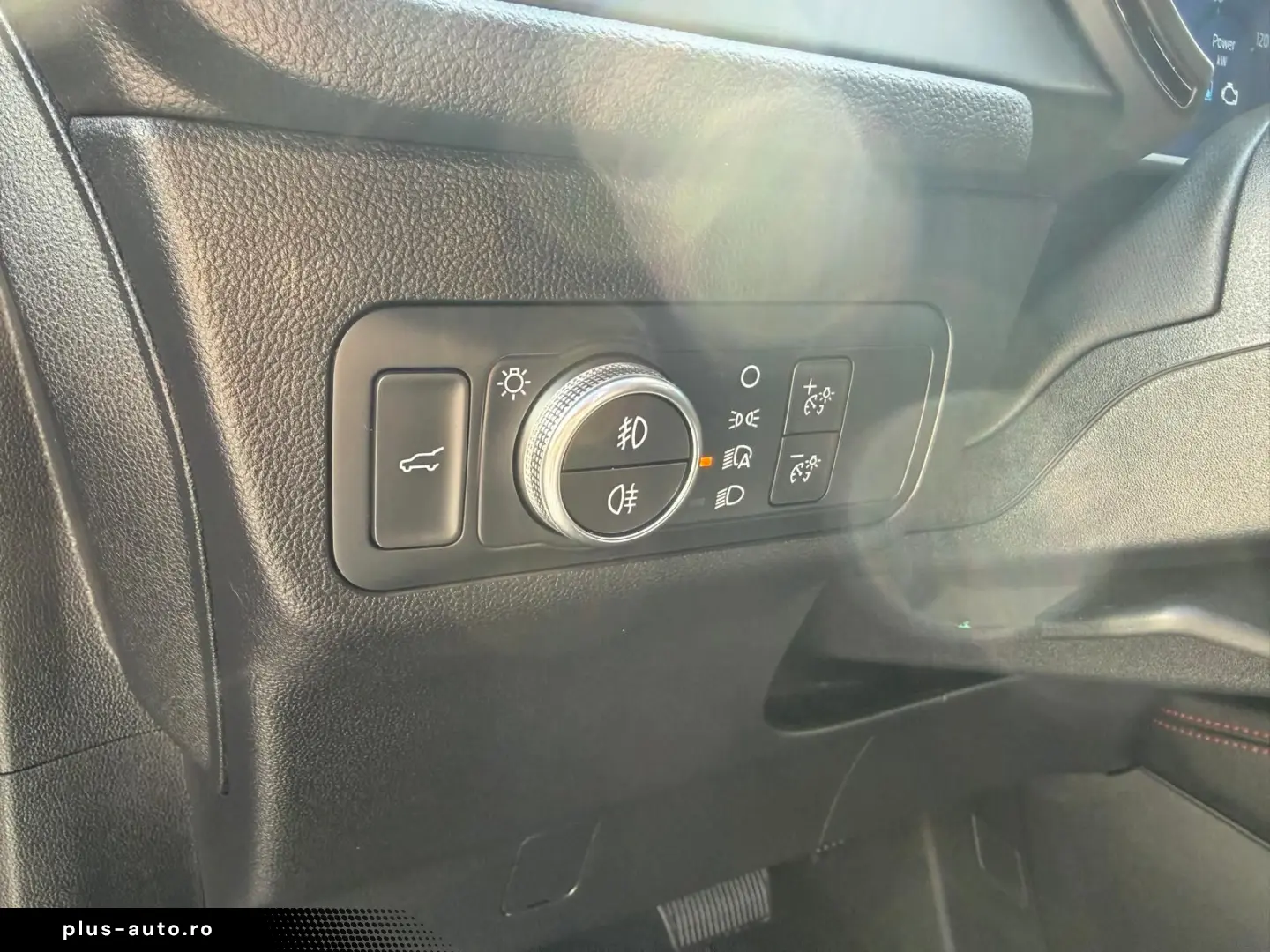 Ford Kuga 2.5 Duratec HEV ST-LINE X CVT 4WD