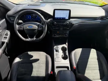Ford Kuga 2.5 Duratec HEV ST-LINE X CVT 4WD