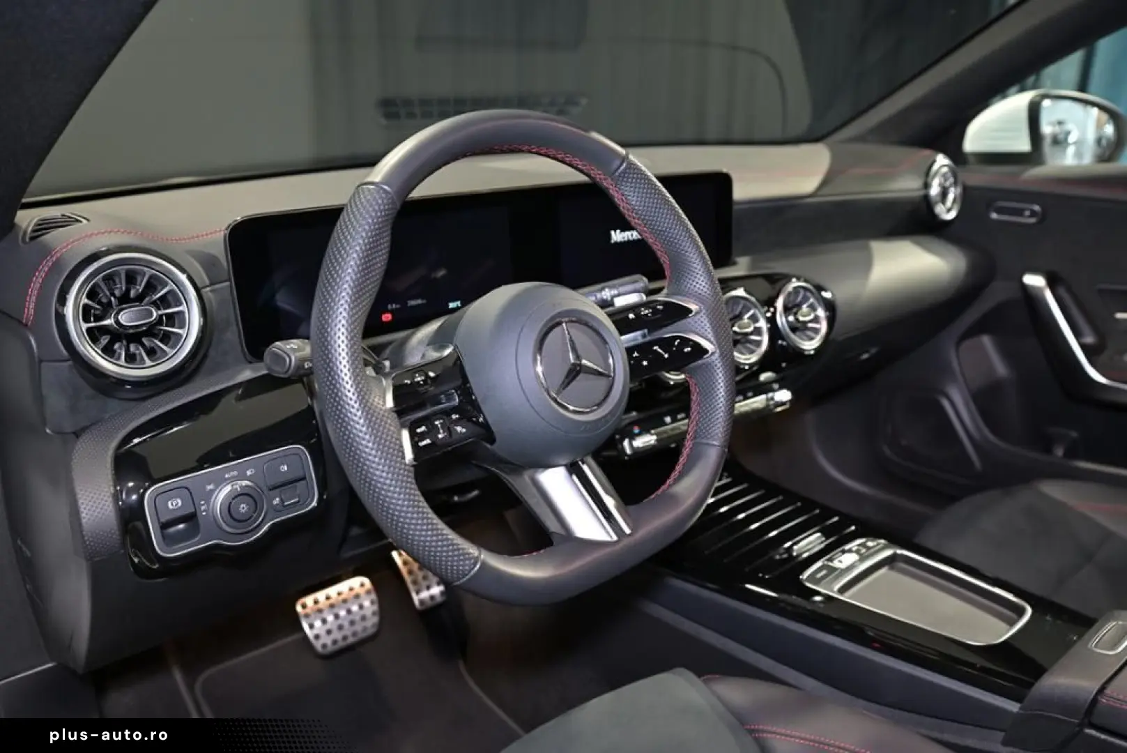 MERCEDES-BENZ CLA 180 Coupé AMG LED NAVI KAMERA