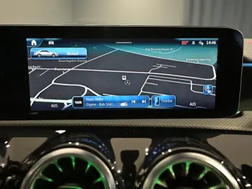 MERCEDES-BENZ CLA 180 Coupé AMG LED NAVI KAMERA