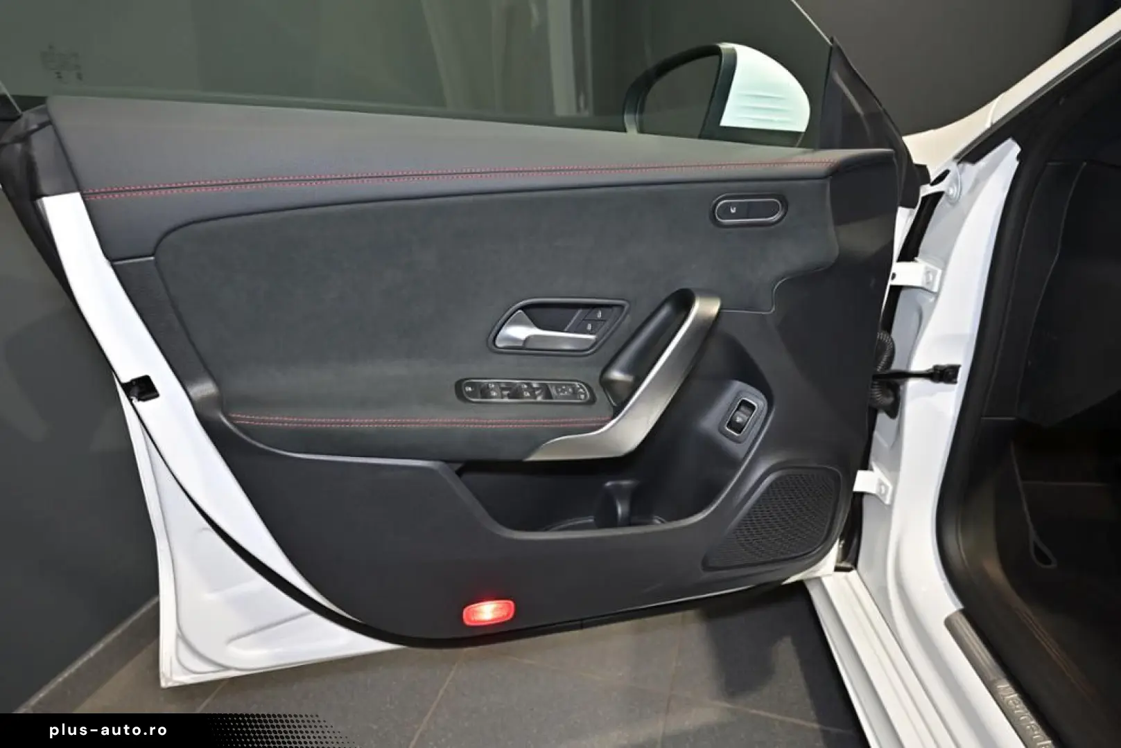 MERCEDES-BENZ CLA 180 Coupé AMG LED NAVI KAMERA