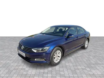 VW Passat Advance 2.0 TDI