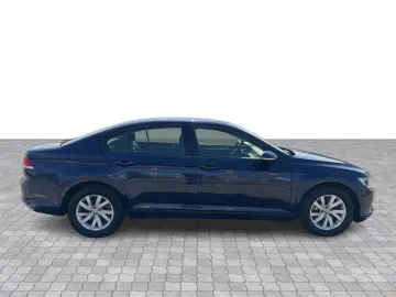 VW Passat Advance 2.0 TDI