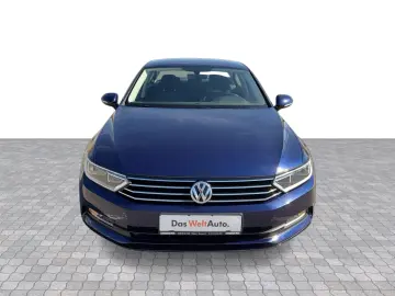 VW Passat Advance 2.0 TDI