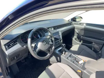 VW Passat Advance 2.0 TDI