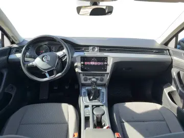 VW Passat Advance 2.0 TDI