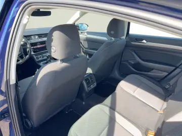 VW Passat Advance 2.0 TDI