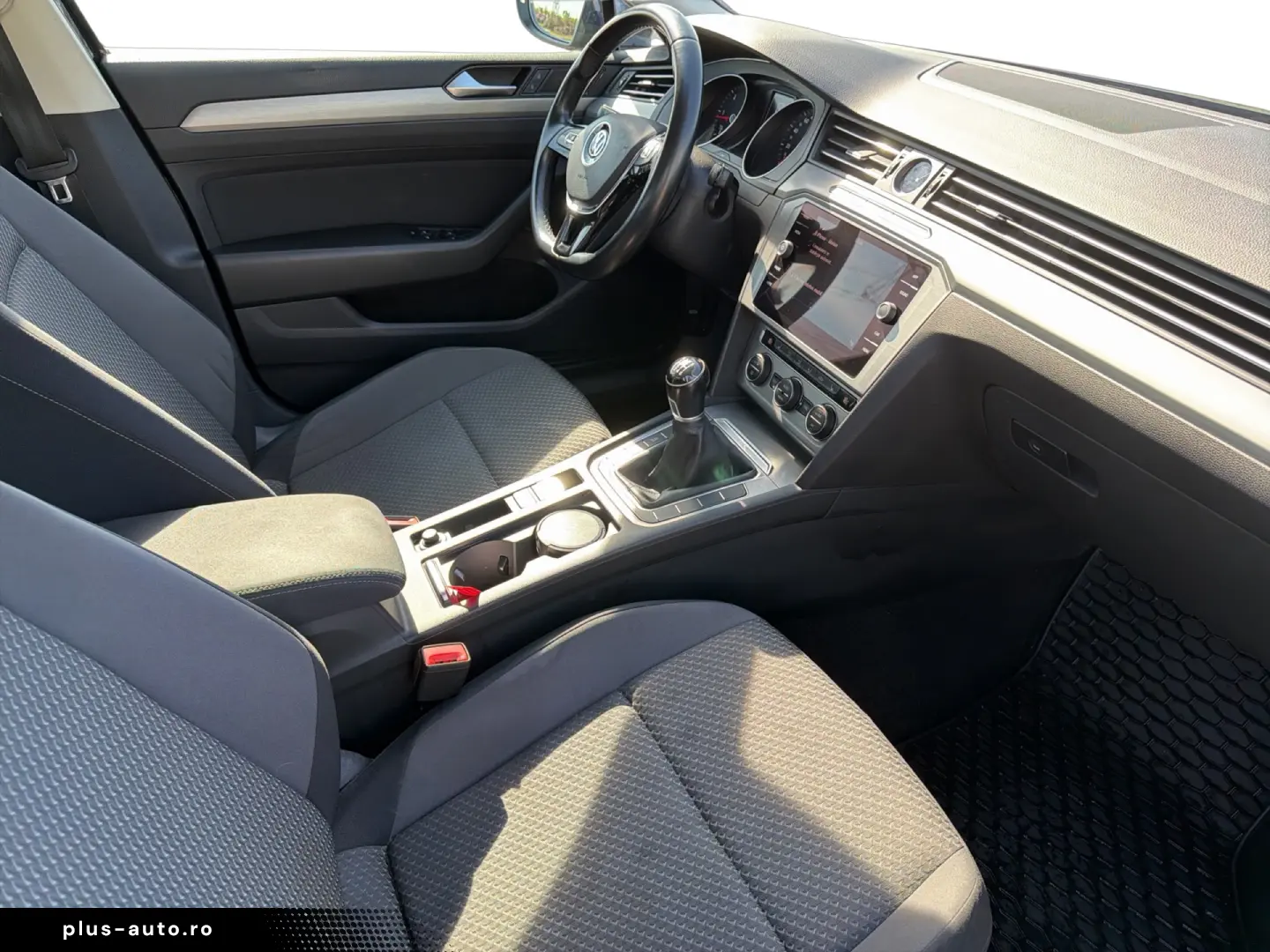 VW Passat Advance 2.0 TDI