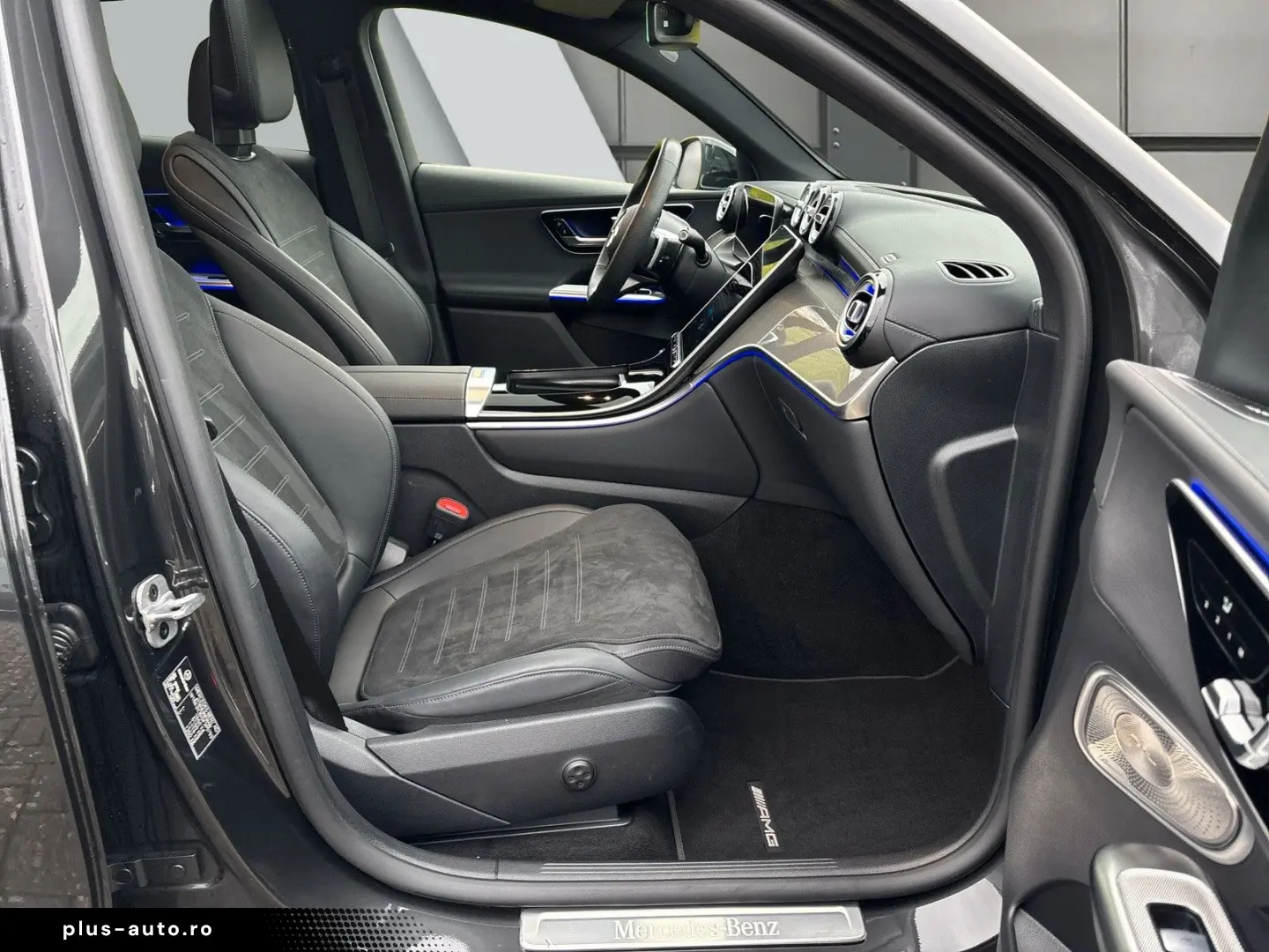 MERCEDES-BENZ GLC200d Coupe 4M AMG Burmester 360