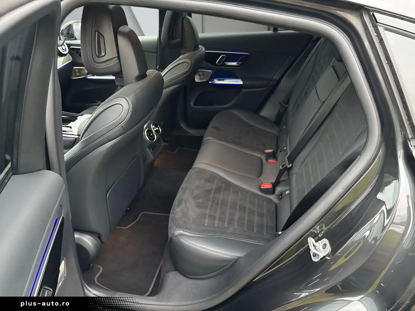 MERCEDES-BENZ GLC200d Coupe 4M AMG Burmester 360