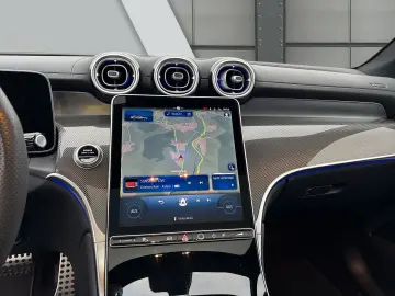 MERCEDES-BENZ GLC200d Coupe 4M AMG Burmester 360