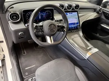 MERCEDES-BENZ GLC 200 d 4M AMG Coupe Night Digital P&hellip;