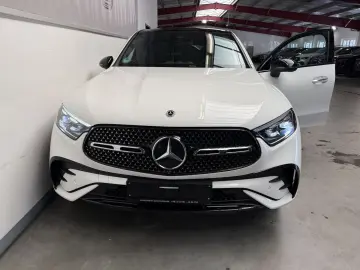 MERCEDES-BENZ GLC 200 d 4M AMG Coupe Night Digital P&hellip;