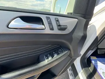 MERCEDES-BENZ ML 250