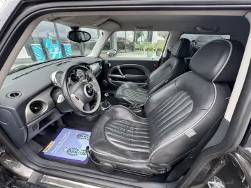MINI COOPER    1.6i