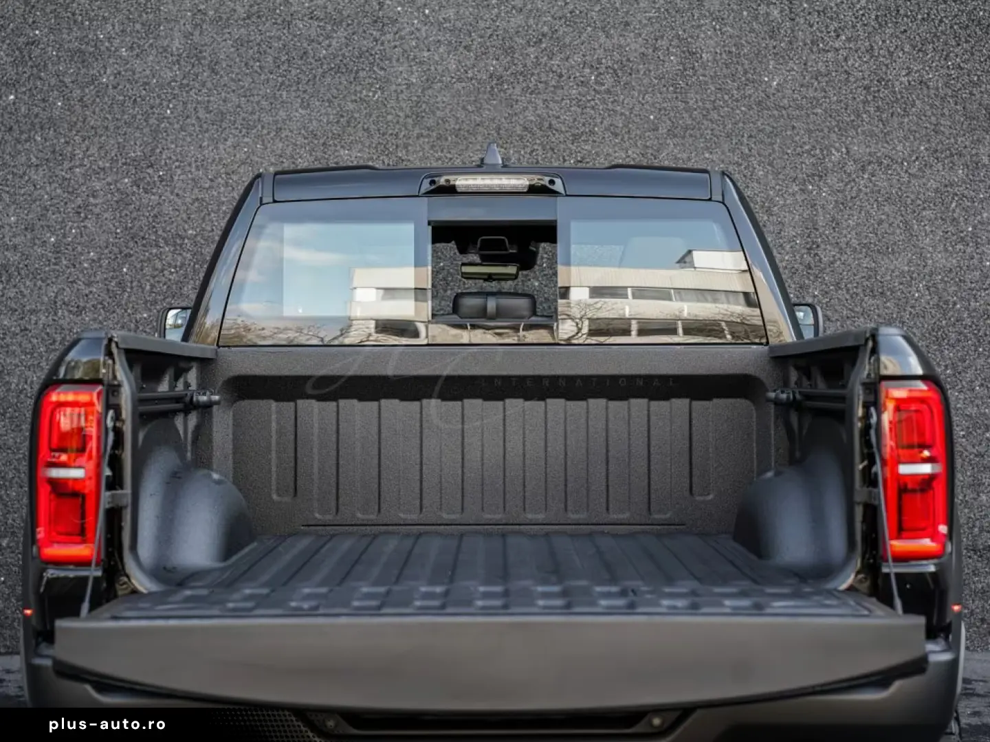 Dodge 2025 RAM 1500 RHO T1