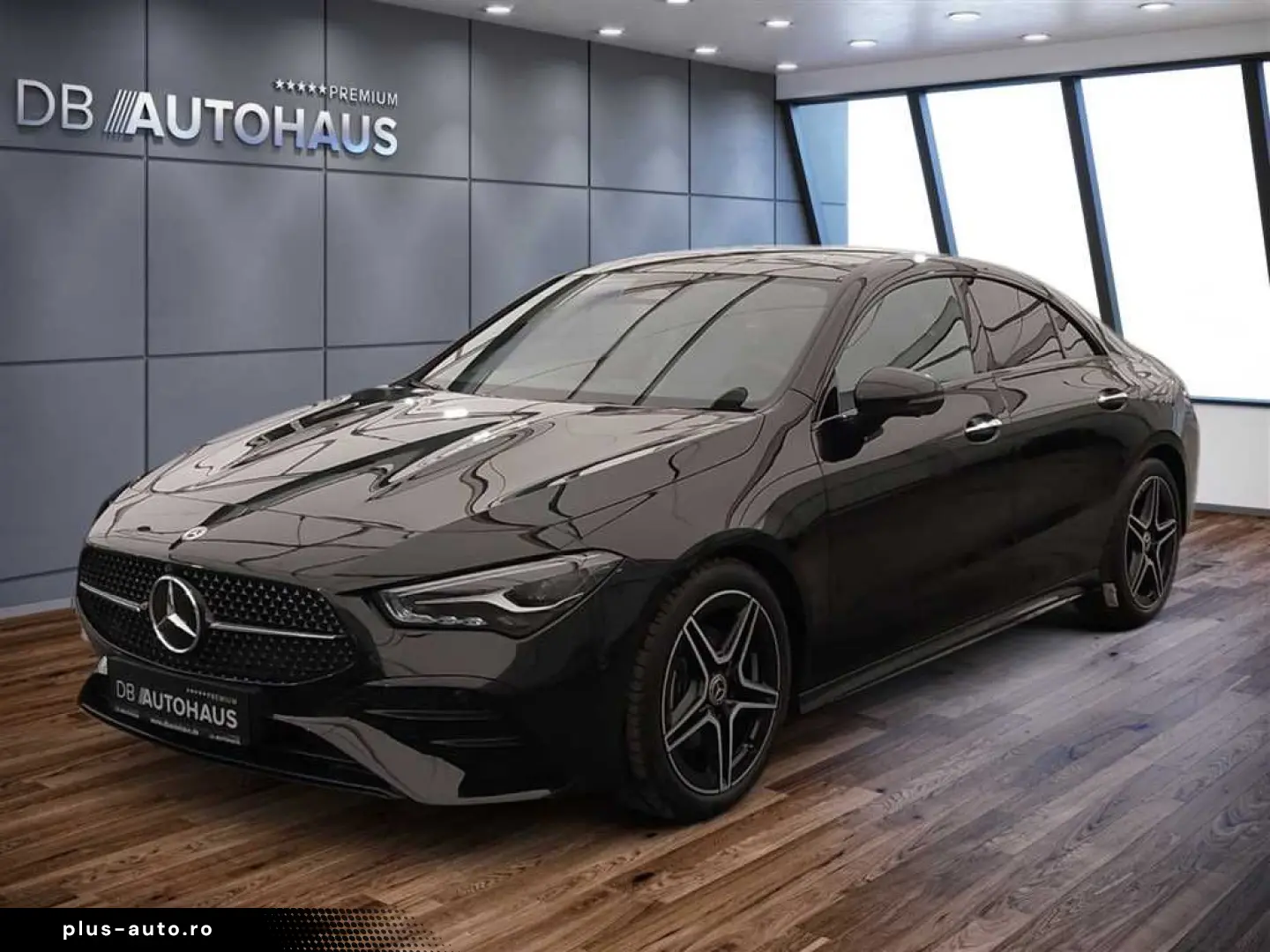 MERCEDES-BENZ CLA 180 AMG Line DCT PanoDach AHK