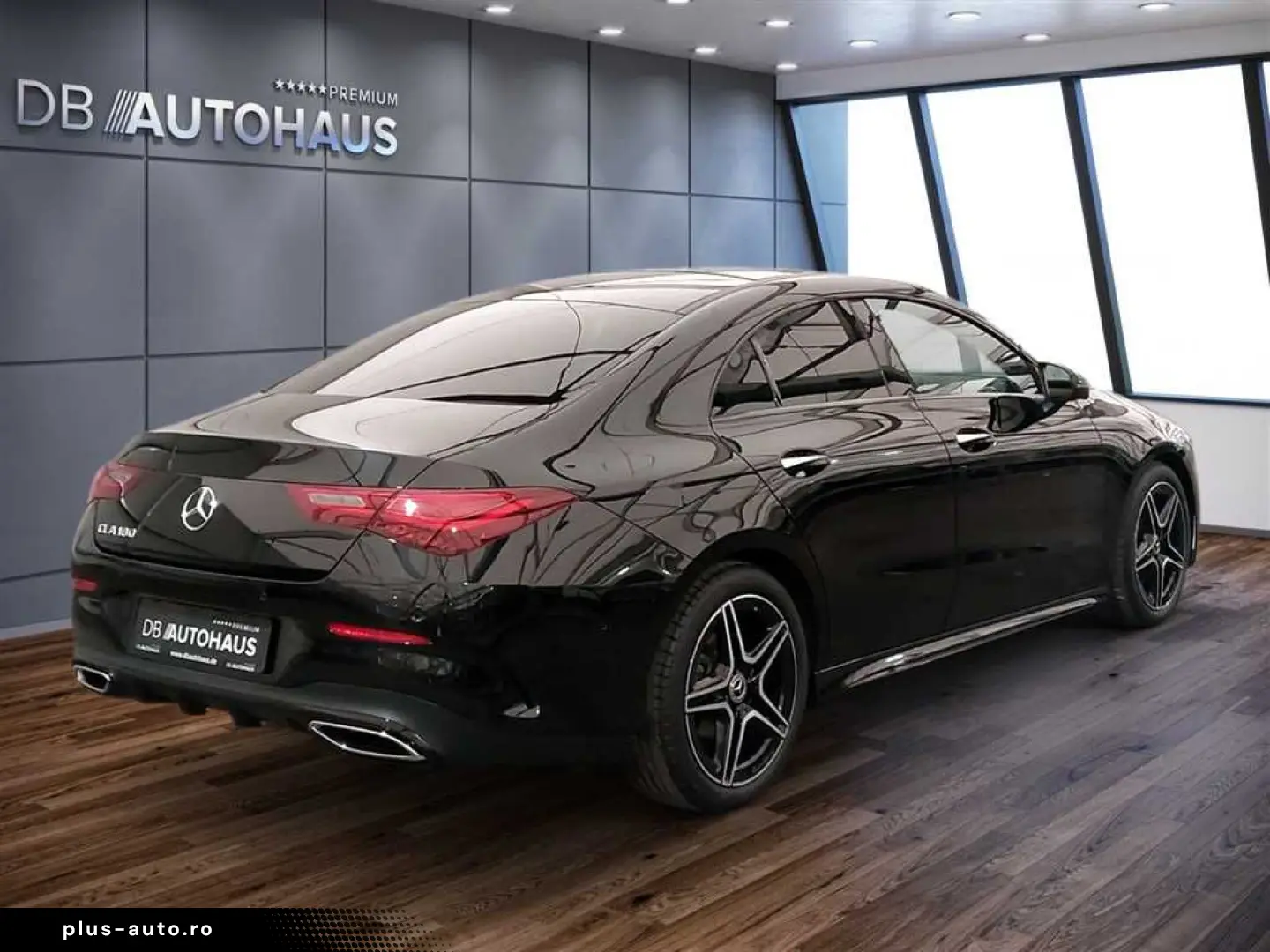 MERCEDES-BENZ CLA 180 AMG Line DCT PanoDach AHK