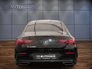 MERCEDES-BENZ CLA 180 AMG Line DCT PanoDach AHK