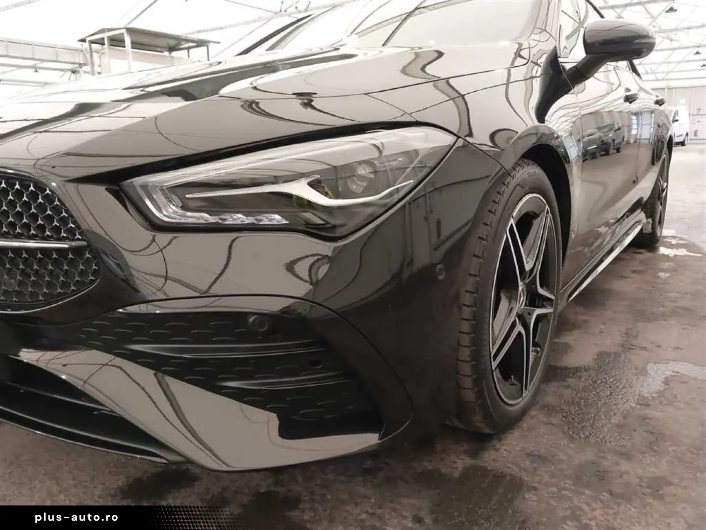 MERCEDES-BENZ CLA 180 AMG Line DCT PanoDach AHK