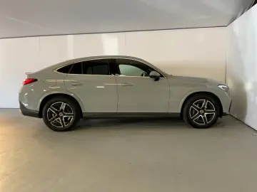 MERCEDES-BENZ GLC 300 4M Coupé AMG DISTRO Pano AHK 3&hellip;