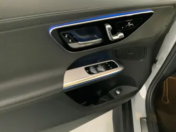 MERCEDES-BENZ GLC 300 4M Coupé AMG DISTRO Pano AHK 3&hellip;