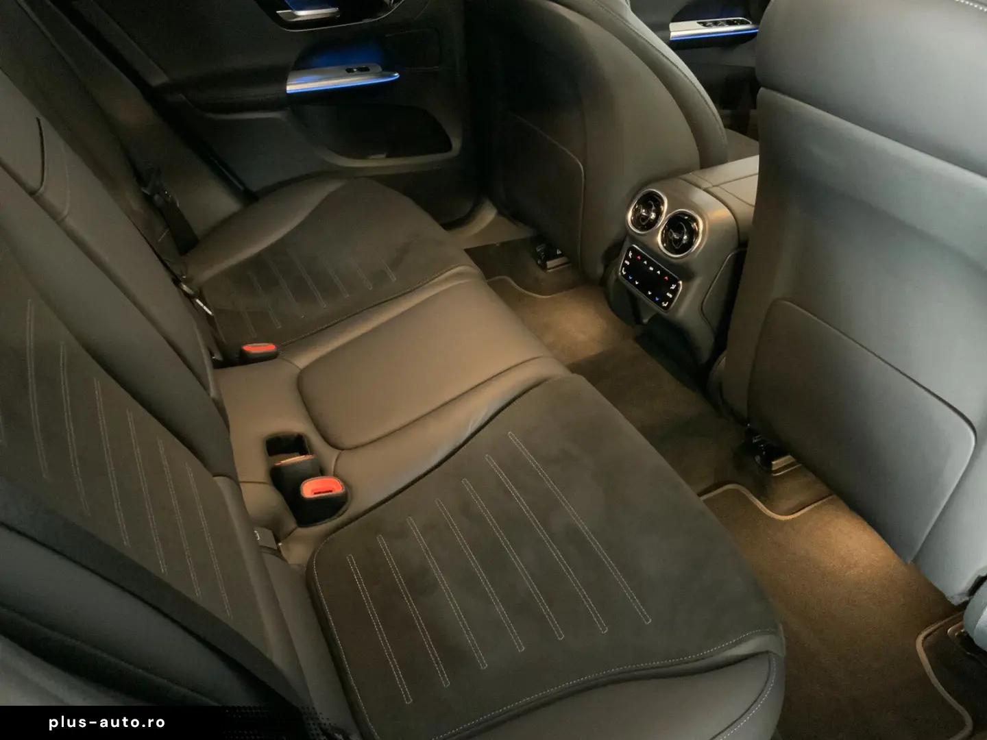 MERCEDES-BENZ GLC 300 4M Coupé AMG DISTRO Pano AHK 3&hellip;