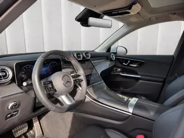 MERCEDES-BENZ GLC 300 d AMG 4M Pano