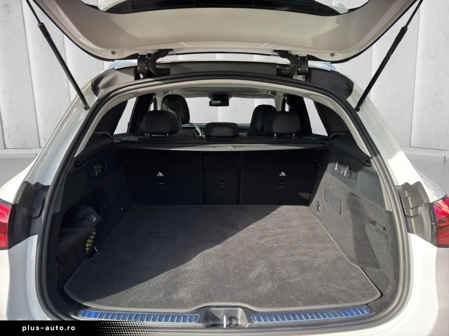 MERCEDES-BENZ GLC 300 d AMG 4M Pano