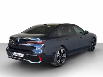 BMW 740d xDrive Limousine M Sportpaket