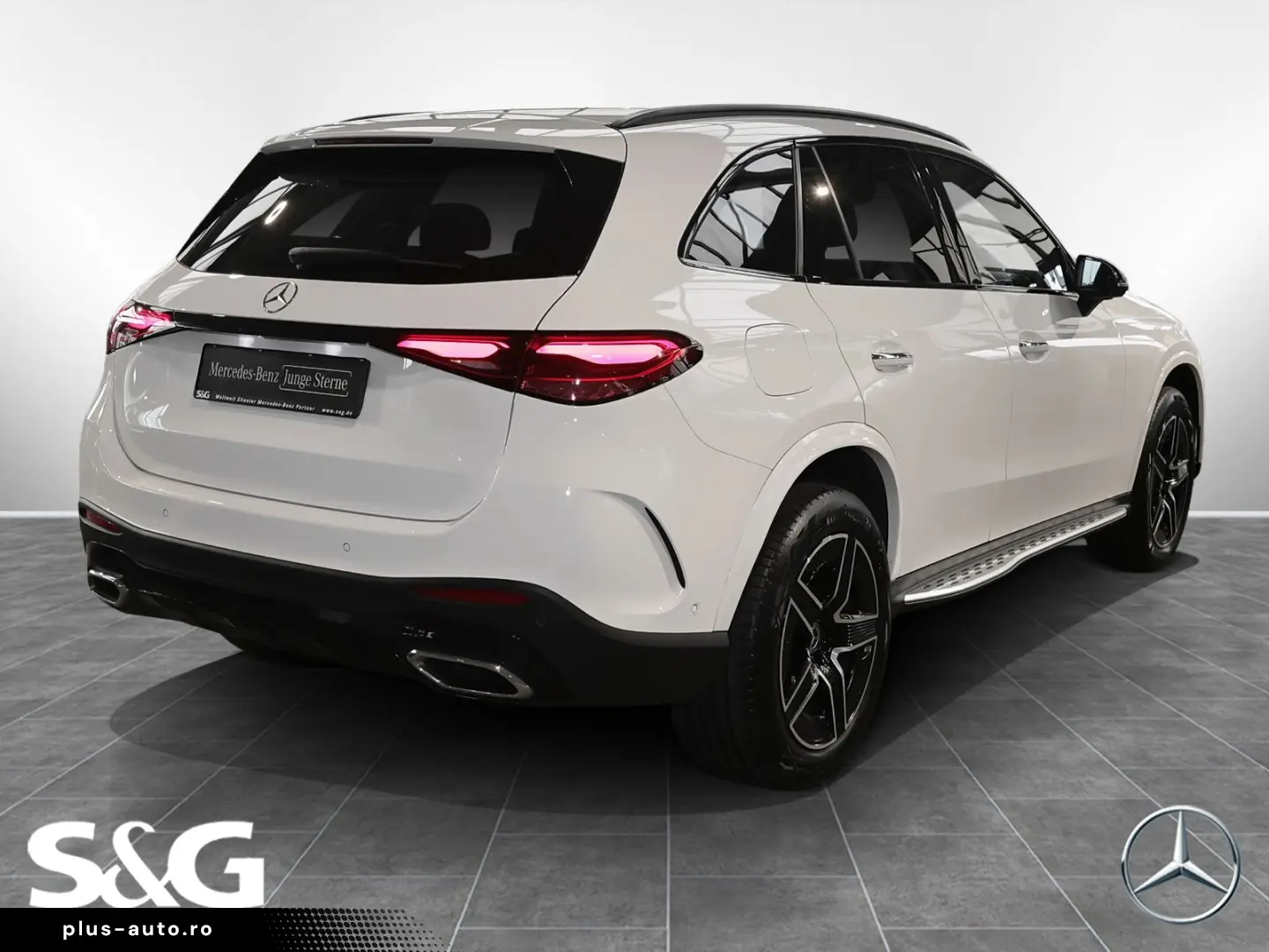 MERCEDES-BENZ GLC 220 d 4M AMG KEYLESS HEADUP DISTRO