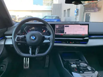 BMW 520i Lim. M-Sport LED Navi Kamera