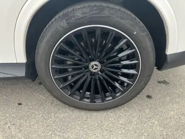 MERCEDES-BENZ GLC300 4M  AMG Ventilation 360 Burmester